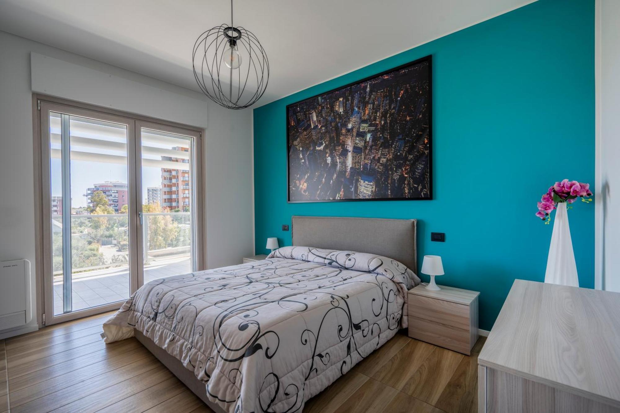Kind Park - Sleek Apartment With Terrace & Parking 바리 외부 사진